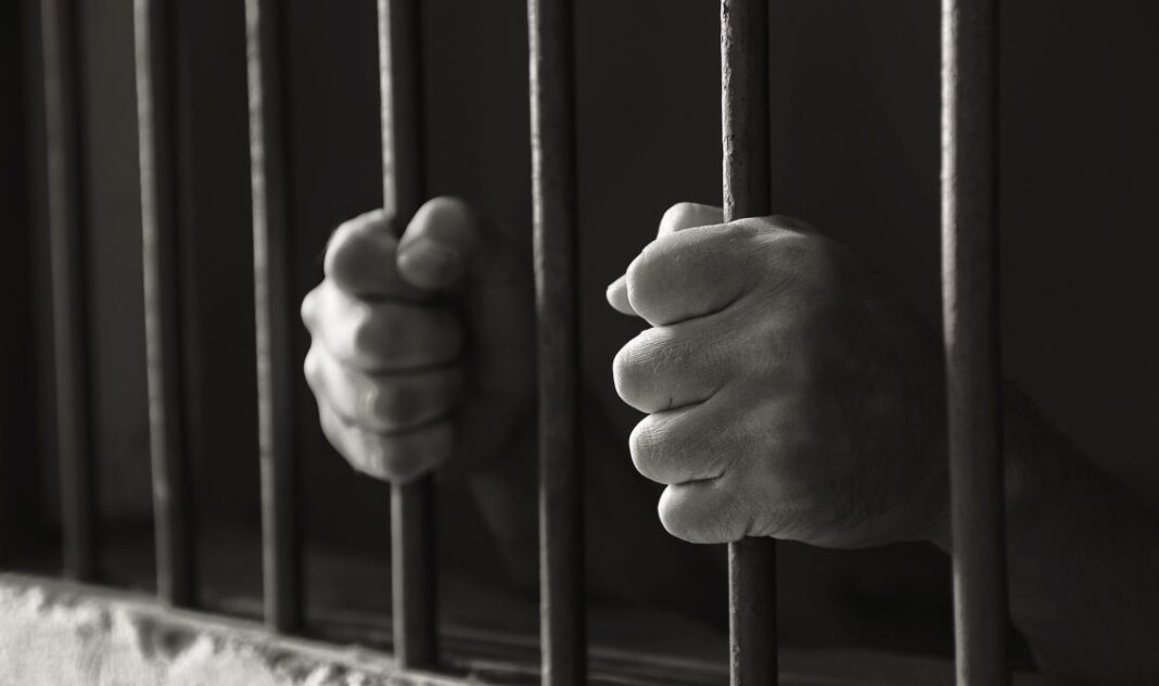 Detienen en QRoo a dos posibles homicidas