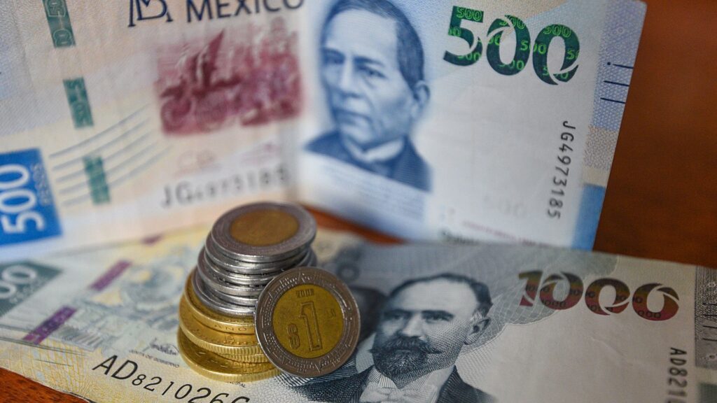 Ingresos del Gobierno Federal crecen 7.9% de enero a octubre: SAT