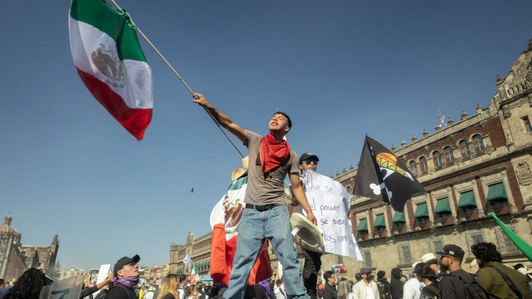 La reacción mexicana vuelve a la calle / Por René González y David Toriz