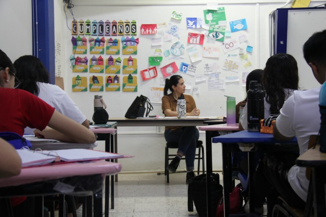 Más de 670 mil estudiantes regresan a clases en Querétaro