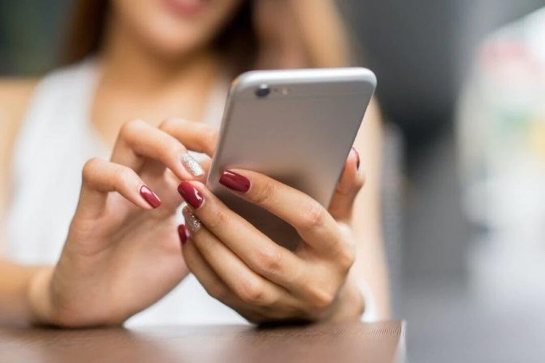 El 070 de Nuevo León activa atención en inglés para visitantes del Mundial